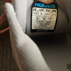 Hoka One One Bondi 7 Wide Sneakers in Light Gray